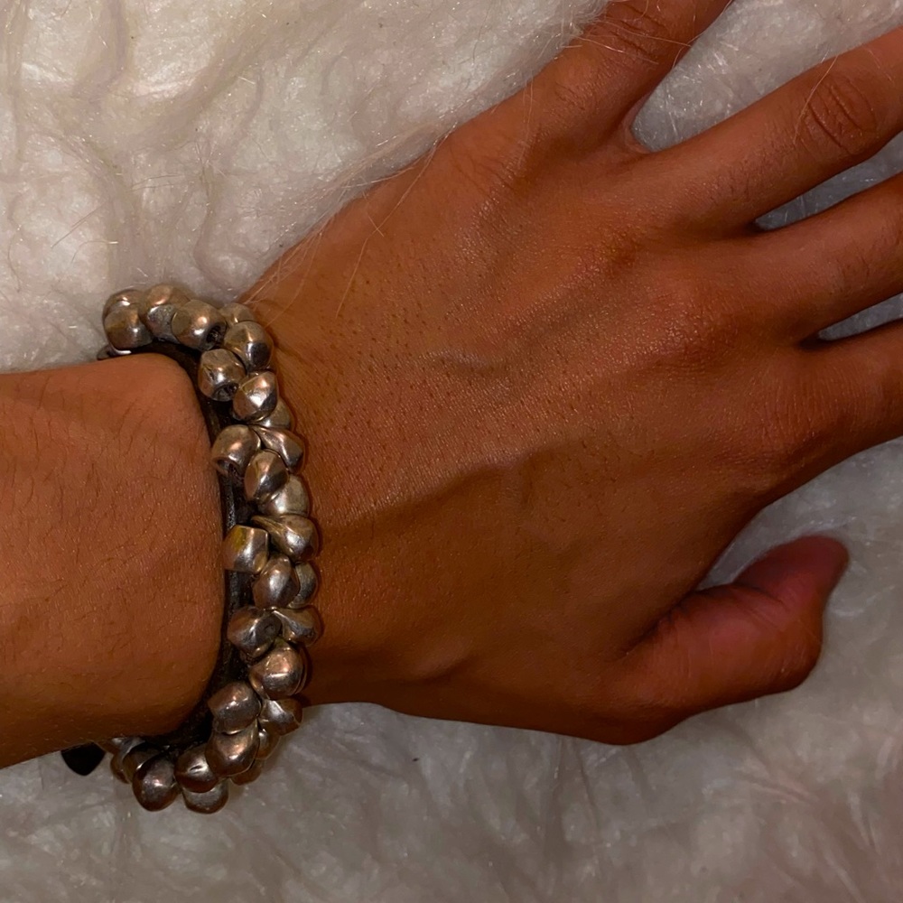 UNO DE 50 LEATHER BRACELET